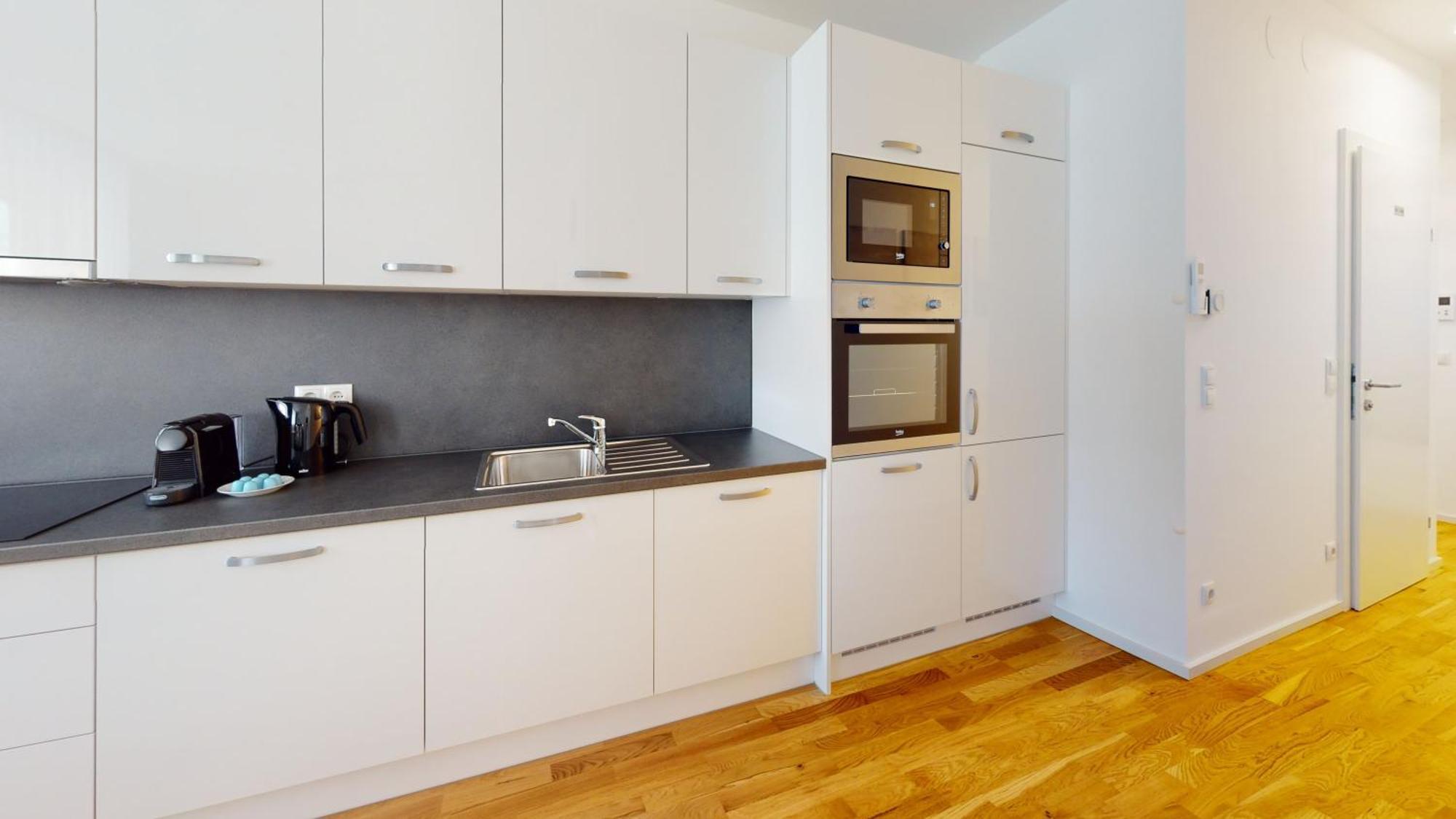Alon Homes Vienna - Premium City Center Apartments Room photo